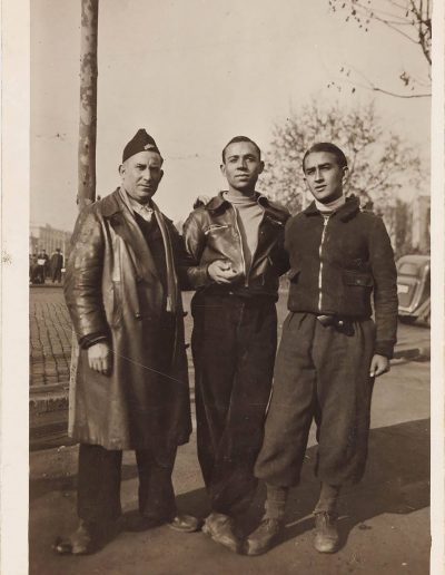 MH, Juan Arroyo y Antonio Aparicio. Barcelona enero 1937